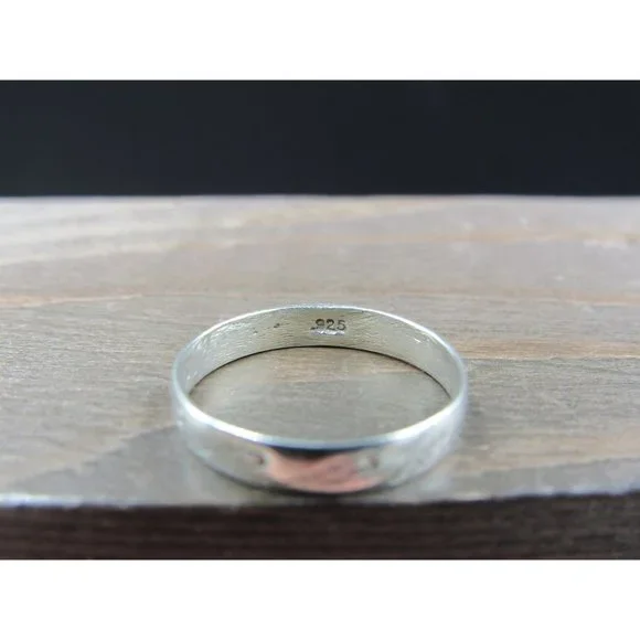 Size 4.75 Sterling Silver Petite Worn Ocean Waves Band Ring - Picture 3 of 6